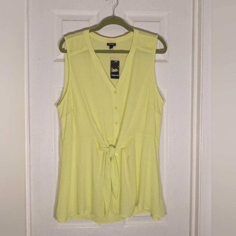 sleeveless Button Up top neon chic torrid 2X